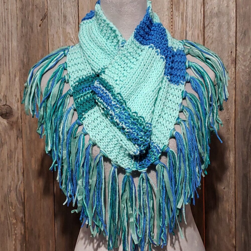 NEW Hand‎ Knitted Green Blue Infinity Boho Cowl Scarf Fringed Knit Ombre Women's